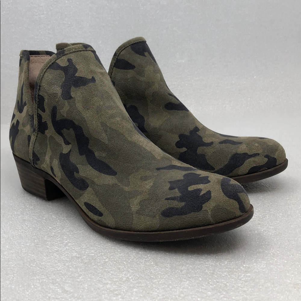 Lucky Brand Bashina 2 Green Camo Suede Leather Ankle Booties Women’s Size 10M